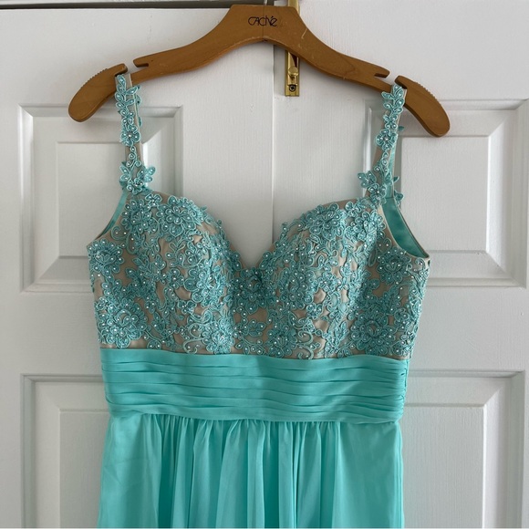 Cache Prom Dress - Picture 2 of 7